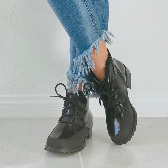 NIB Water Resistant Fur Lined Winter Ankle Boots - Picture 4 of 8